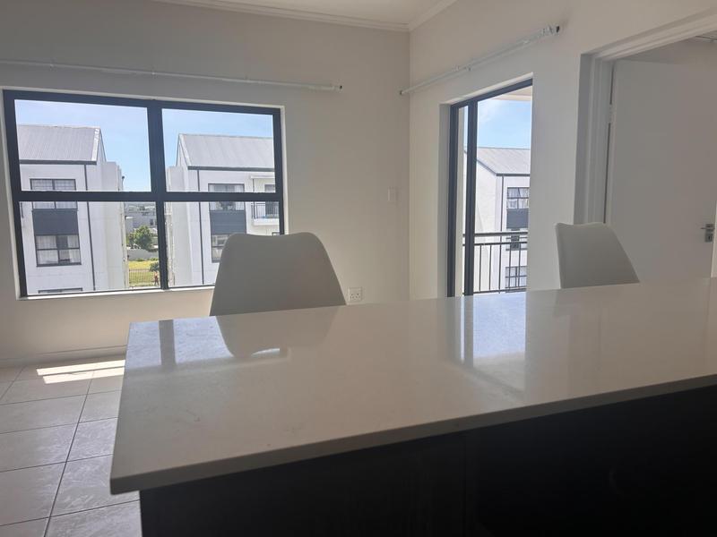 To Let 1 Bedroom Property for Rent in Sandown Western Cape